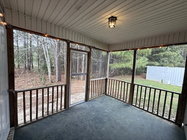 500 Springwood Dr — Photo 20