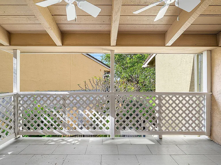 5664 Santiago Cir — Photo 31