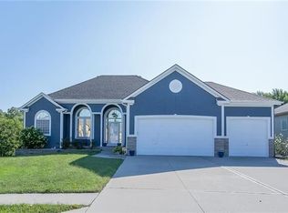 7607 Pheasant Ct, Kansas City, MO 64139