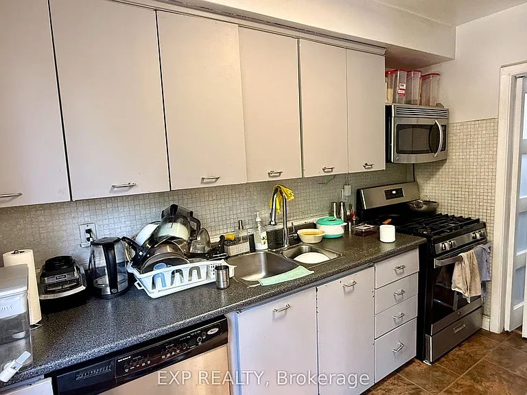 6 Mid Pines Rd #UPPER — Photo 6