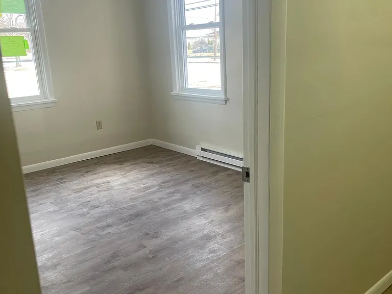 691-693 Wyoming Ave #2 — Photo 7
