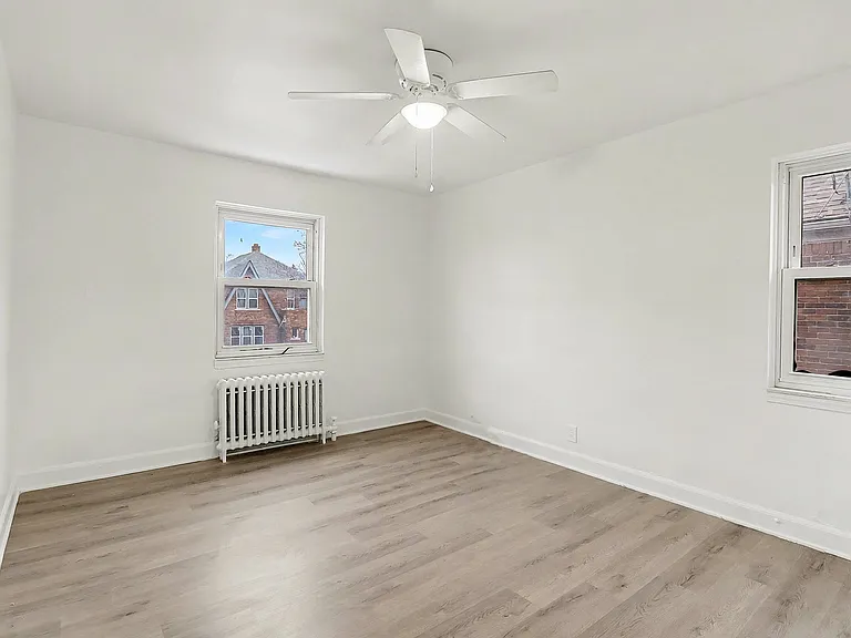 5959 Newport St — Photo 7