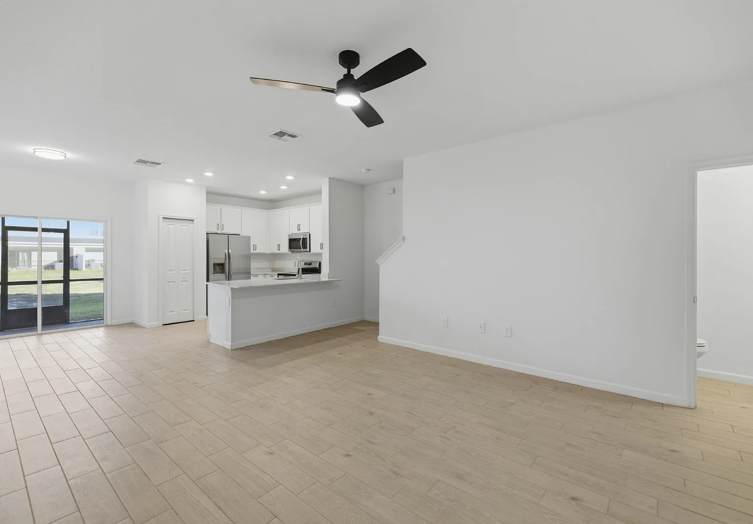 3 bed, 2.0 bath, 1708 sqft, $1,800 — Photo 4
