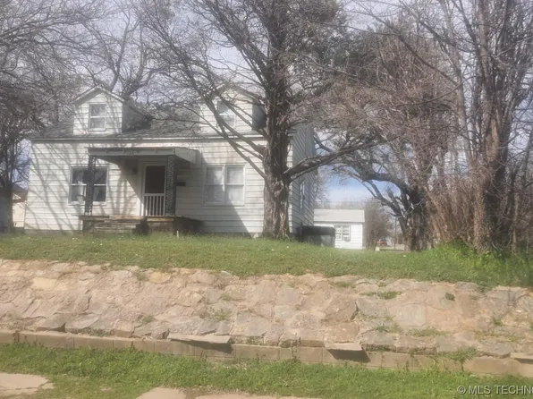 122 E Muskogee Ave, Sulphur, OK 73086