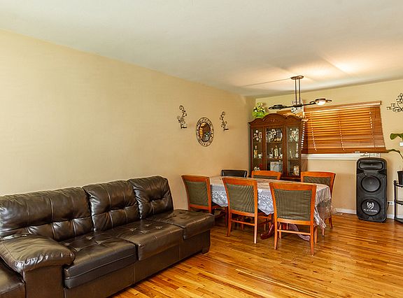 4th image of 510 Norridge Ln