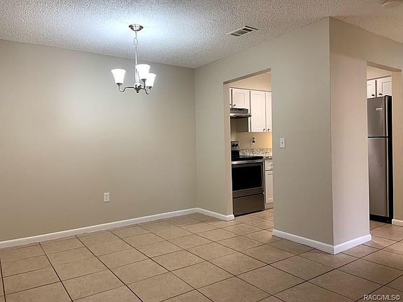 3rd image of 964 NE 8th Ave #4