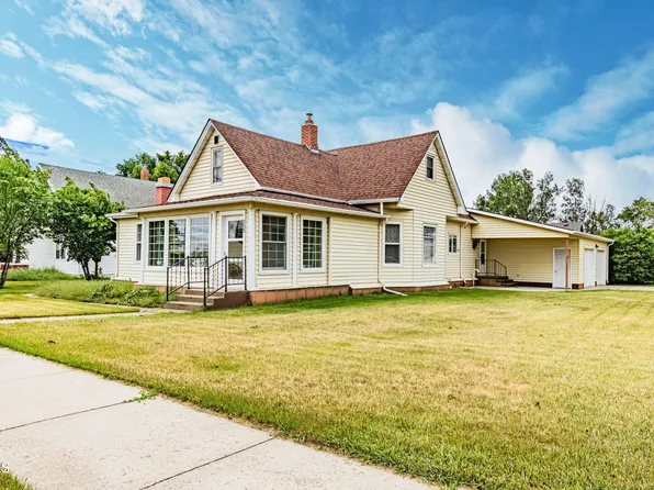 253 1st St NE, Garrison, ND 58540