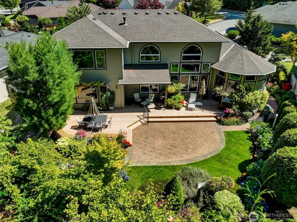 12521 237th Way NE, Redmond, WA 98053