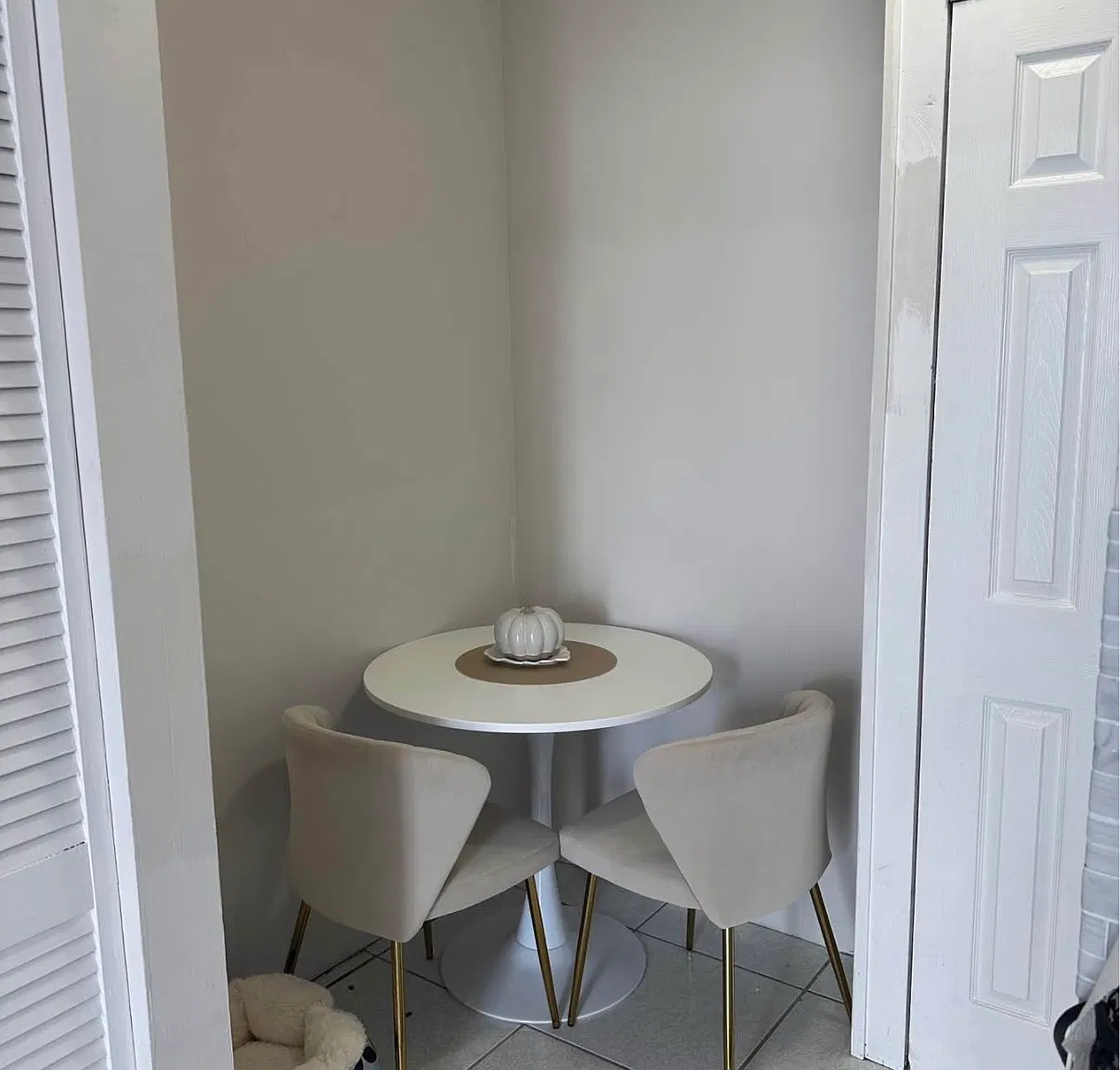 Studio, $1,400 — Photo 1