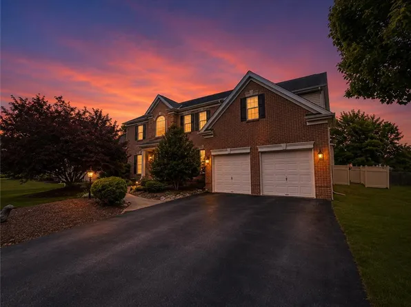 5776 Monocacy Dr, Bethlehem, PA 18017