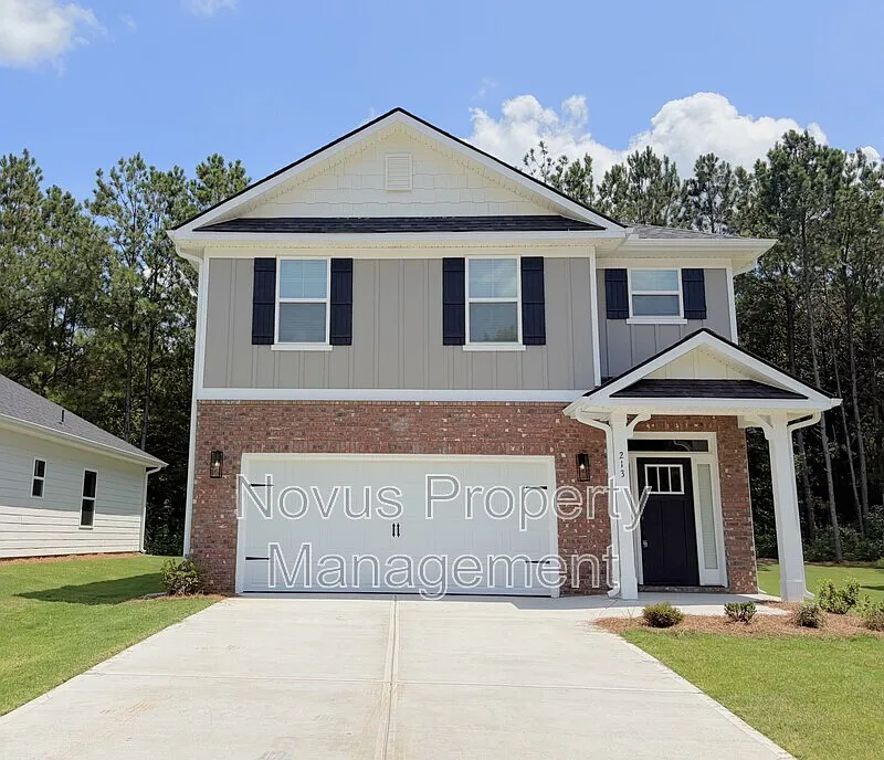 4 bed, 2.5 bath, 2121 sqft, $2,395 — Photo 2