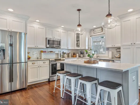 7828 Citadel Dr, Severn, MD 21144