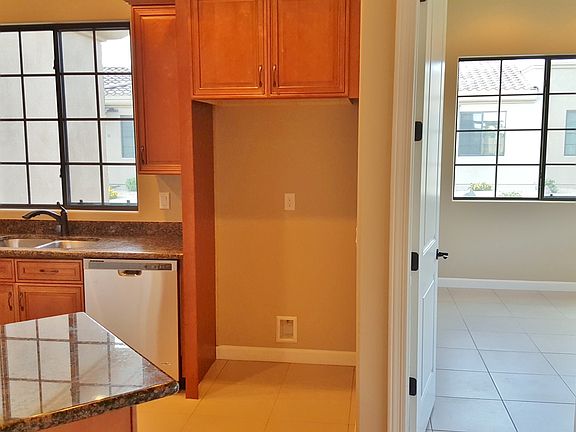 5th image of 4241 N Pebble Creek Pkwy Unit 51
