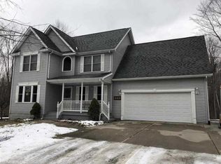 6990 Twin Creek Dr, Millington, MI 48746