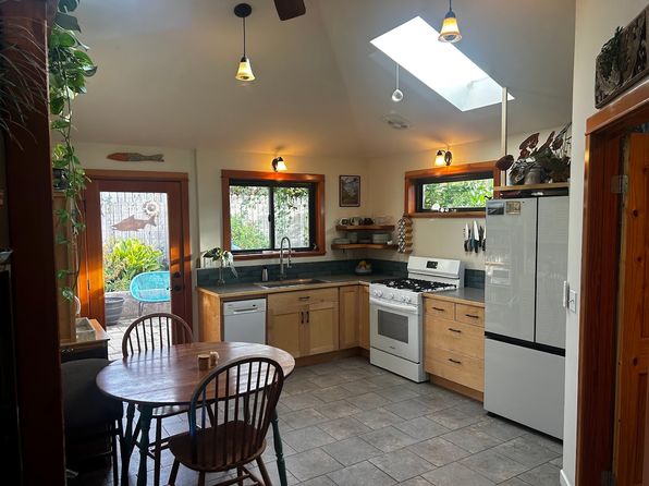 2570 Cropley Way UNIT A