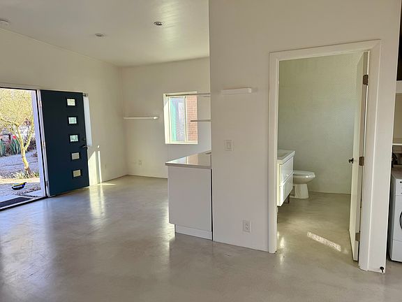 4th image of 416 E 19th St #B