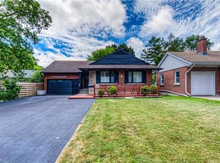 271 Bedford Rd, Kitchener, ON N2G 3A7