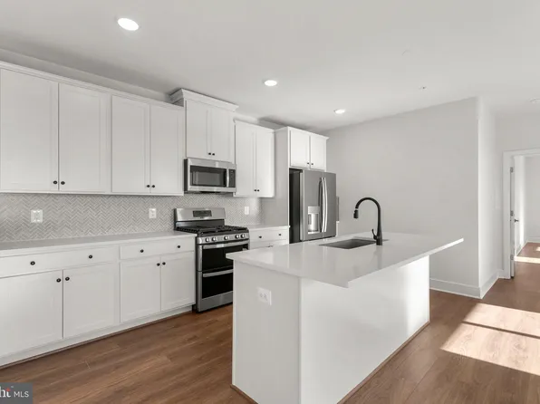 42874 Firefly Sonata Ter Unit 9-307, Ashburn, VA 20148