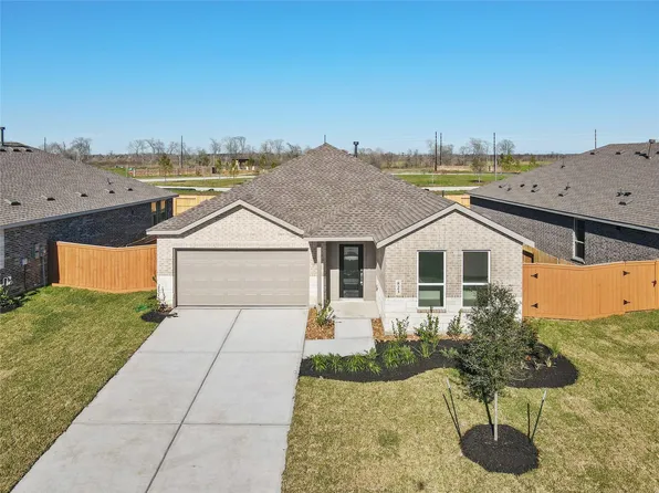 823 Heaven Dr, Beasley, TX 77417