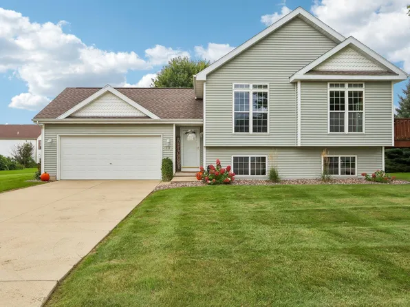 313 Santa Maria Dr, Arlington, WI 53911