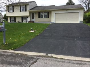 111 Sizzano Trl, Syracuse, NY 13209