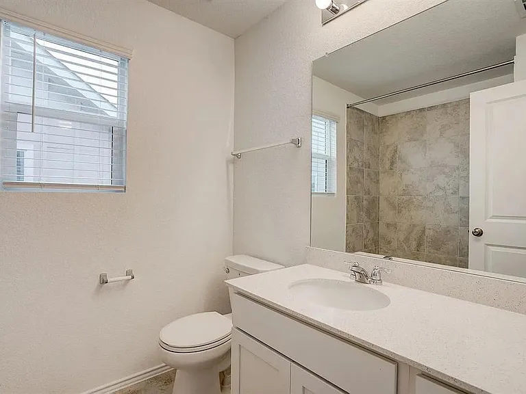 209 Majestic Cedar Dr — Photo 24