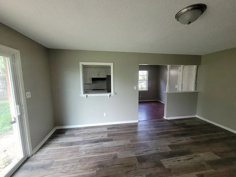 4904 NW 29th St — Photo 25