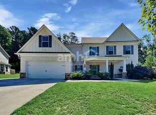 1090 Victoria Walk Ln, Dacula, GA 30019