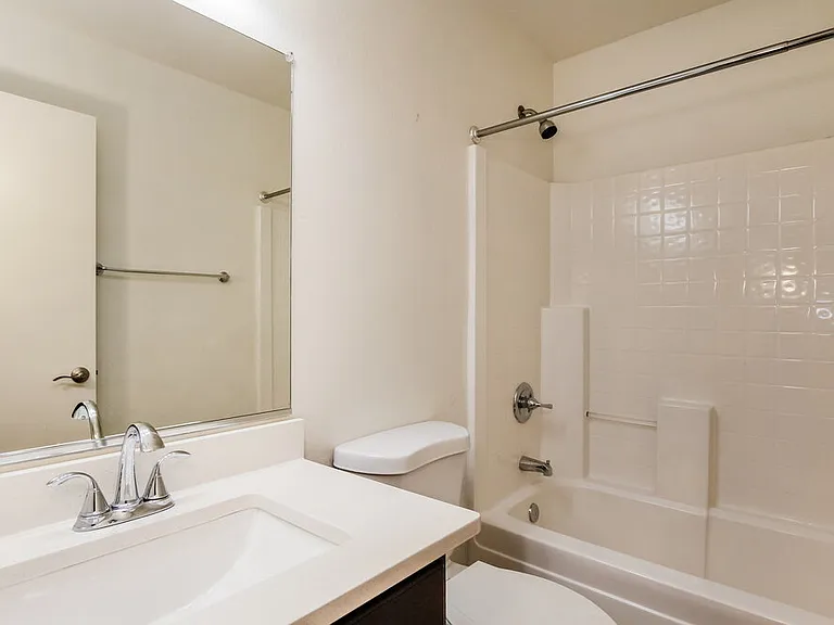1044 S 239th Ln — Photo 14