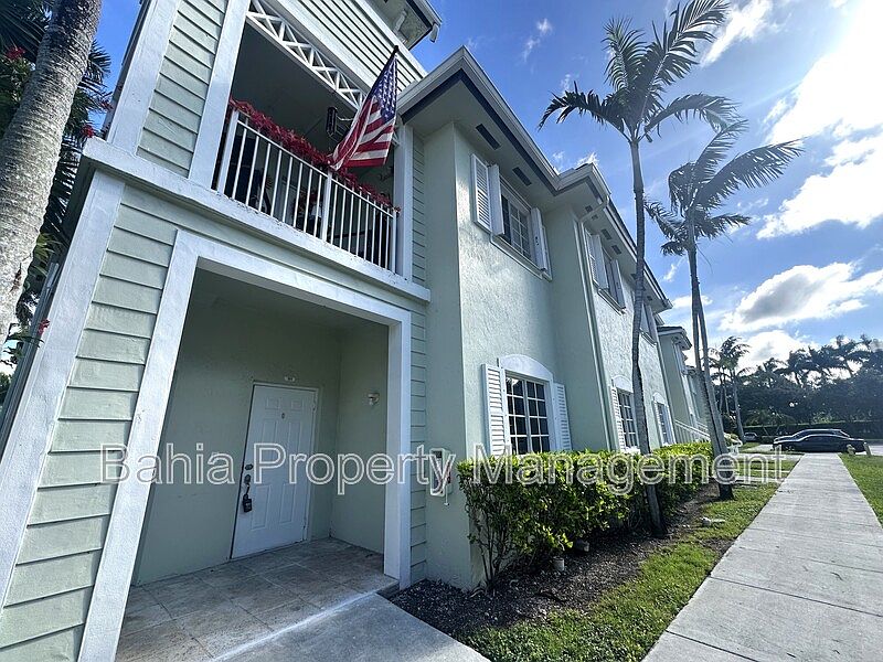 1st image of 2731 NE 3rd Dr Unit 101