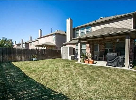 3rd image of 10609 Cochron Dr
