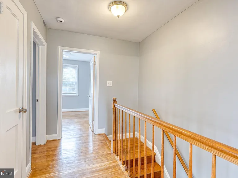 1517 Dellsway Rd — Photo 21