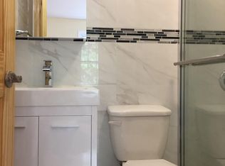 3530 155th St, Flushing, NY 11354