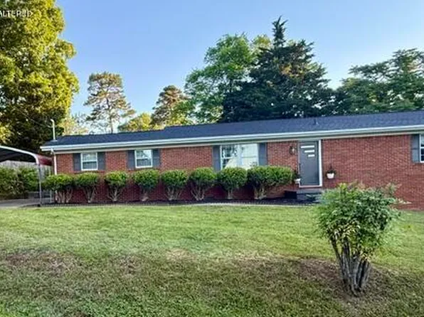301 Signal Dr, Rossville, GA 30741