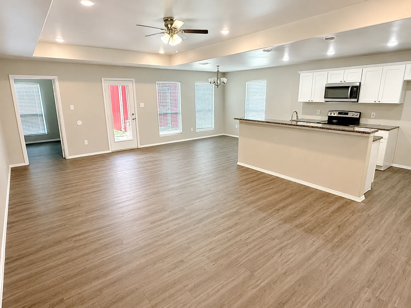Available for Immediate Move-In! 4Bed/2Bath/2G -8402 11th Street — Photo 2