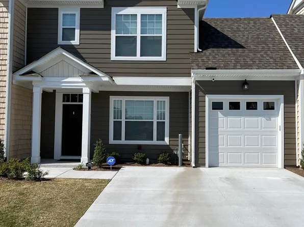 1953 Canning Pl, Chesapeake, VA 23322