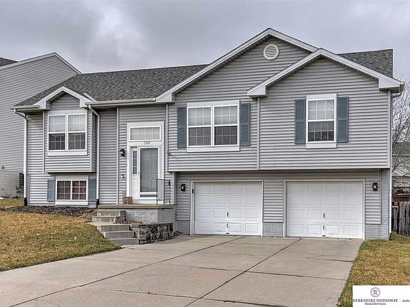 3rd image of 2702 Arrowhead Ln