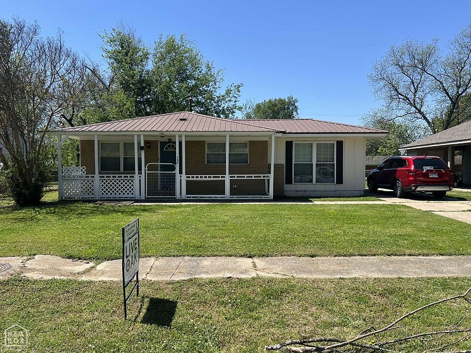 1st image of 128 Cherry Dr