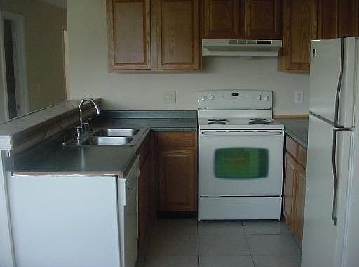 4th image of 7826 Grevillea Dr