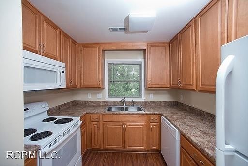 3rd image of 4434 Bonnell Dr NW APT D