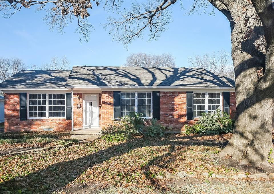 1st image of 716 Sherwood Dr