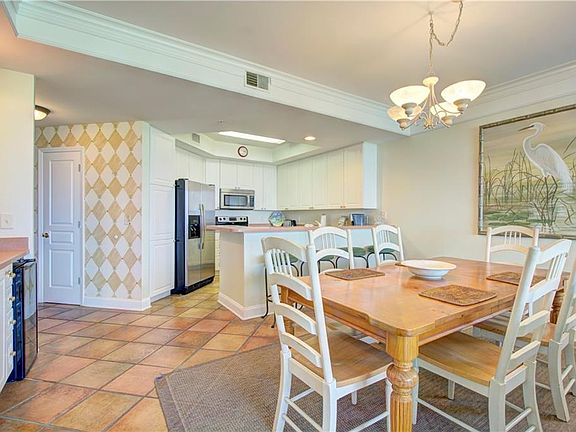 3rd image of 1400 Ocean Blvd Unit 102