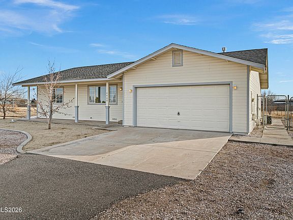 2nd image of 4468 Hawk Dr