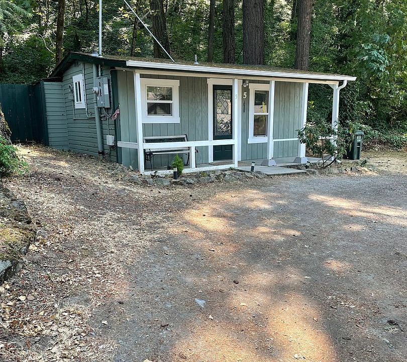 1st image of 3251 Rogue River Hwy #5