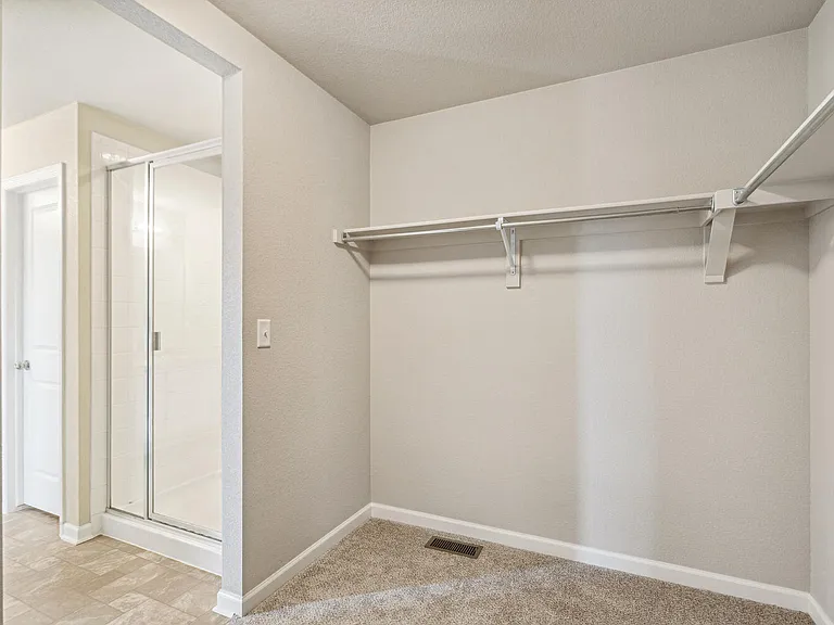 1119 Sherman Dr — Photo 24
