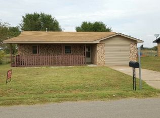 1019 E Tyler St, Mangum, OK 73554
