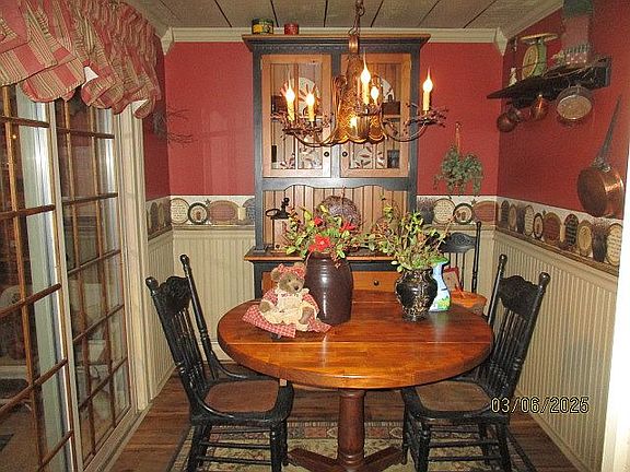 Breakfast Room