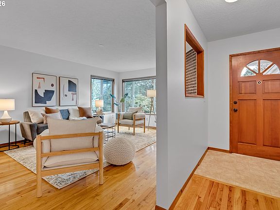 3rd image of 6419 SE Clinton St