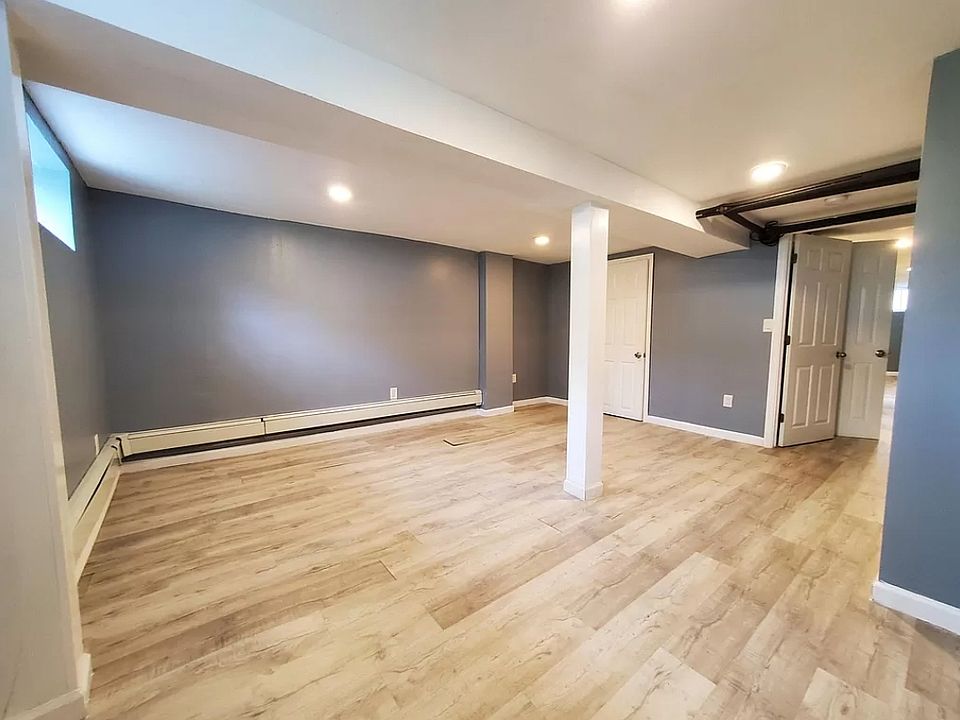 2nd image of 192 Grant Ave #1R