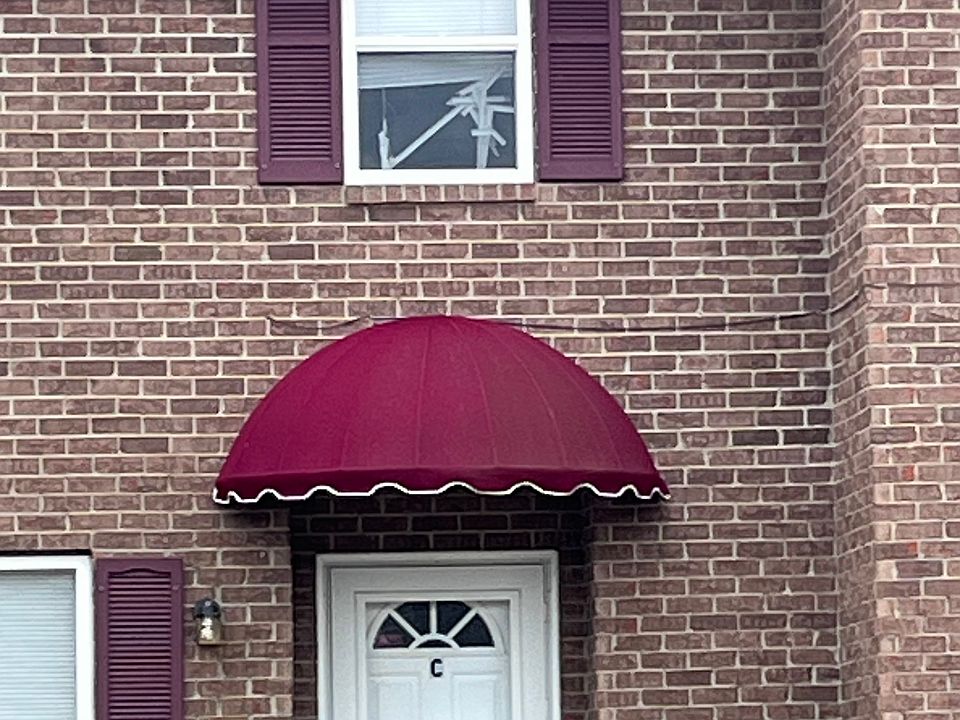 1st image of 140 Coachman Ct APT D